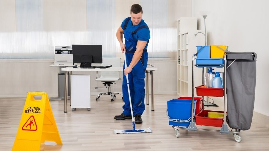 Benefits of Using Housekeeping Service Trolleys in Hotels