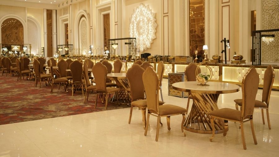 Best Banquet Chairs for 500 Guests